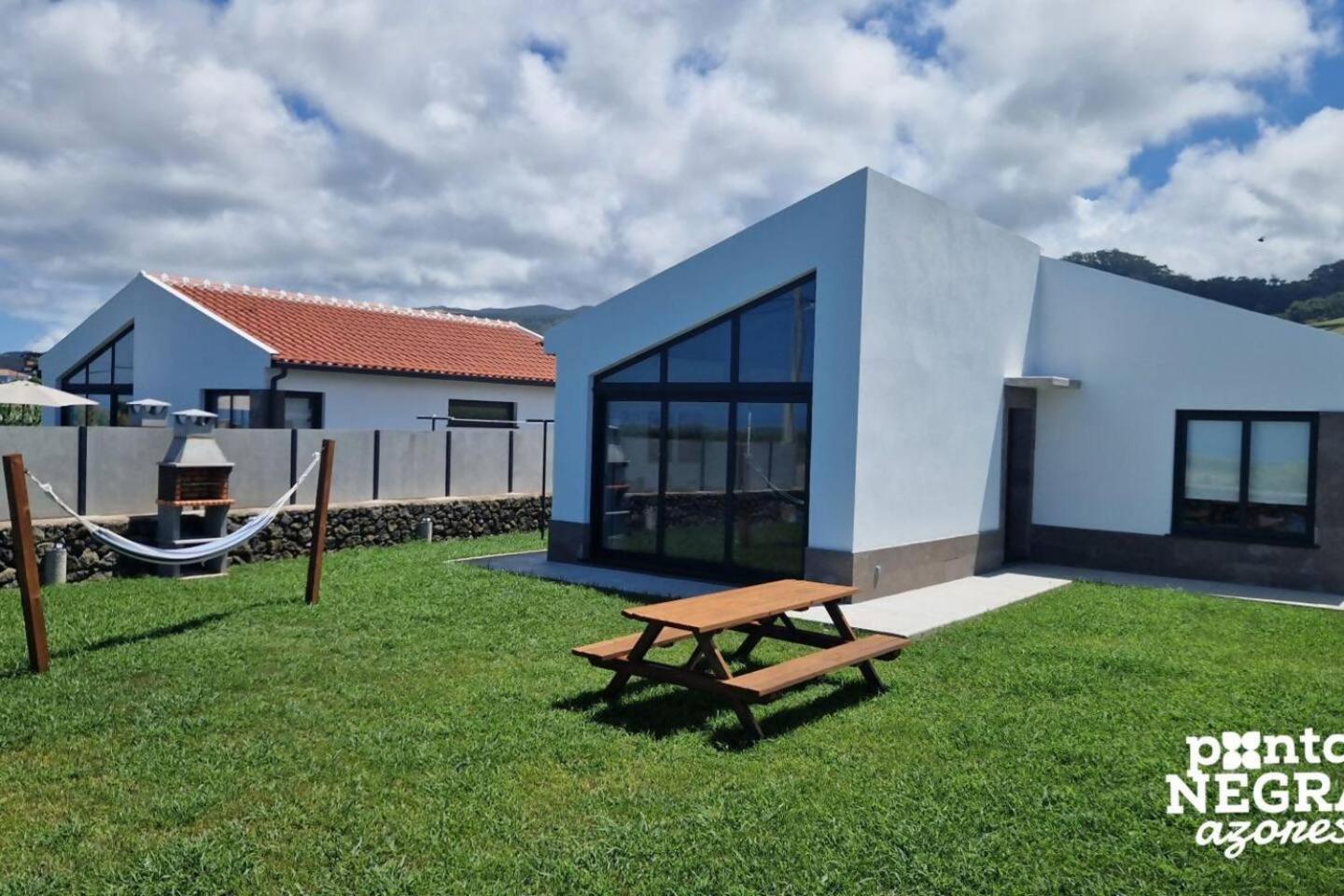 Photography House By Pontanegraazores Altares Extérieur photo