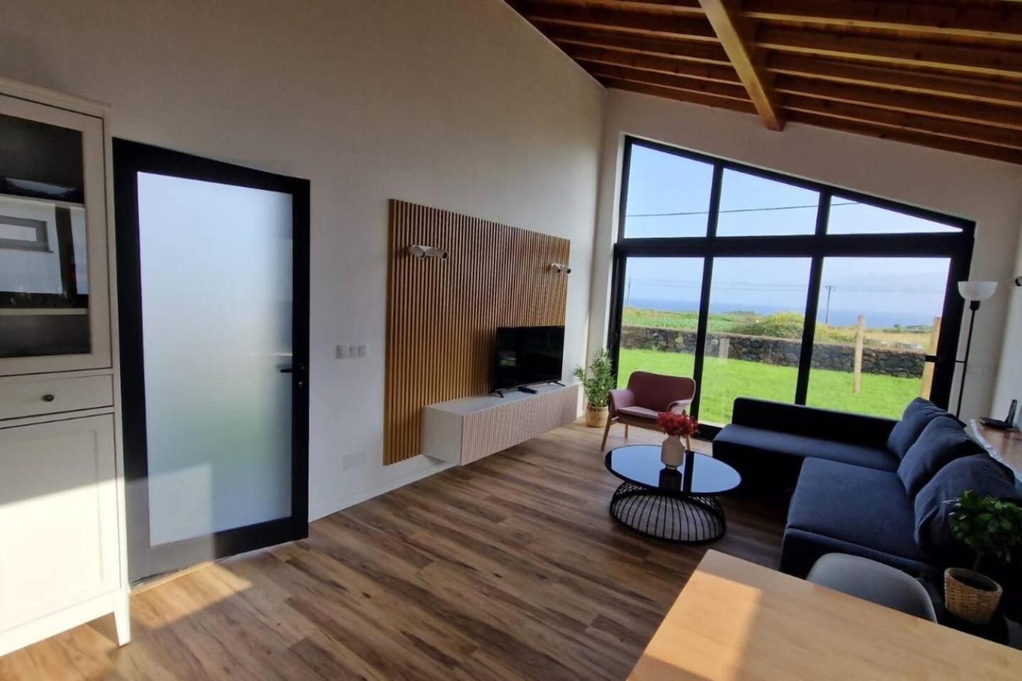 Photography House By Pontanegraazores Altares Extérieur photo
